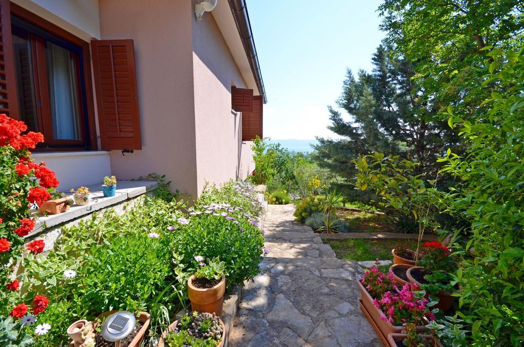 Apartment Andreas Ровини Екстериор снимка